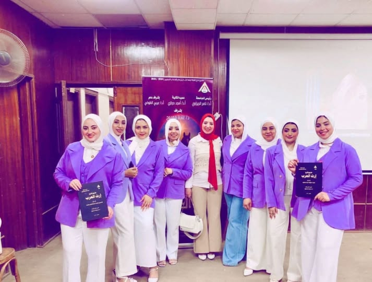 رئيس جامعة بنها يهنىء الطلاب الفائزين بمسابقة الإبداع الإعلامي